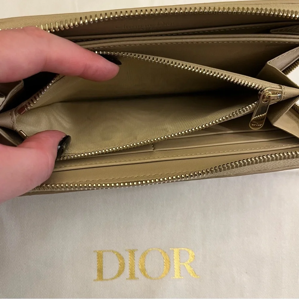 Lady Dior Voyageurs Beige Cannage Wallet